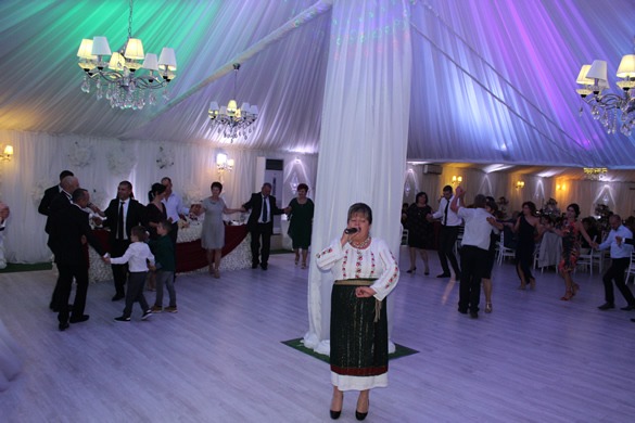 Nina Gusulei Solista Nunta Formatie Folclor Nunta Solista Folclor